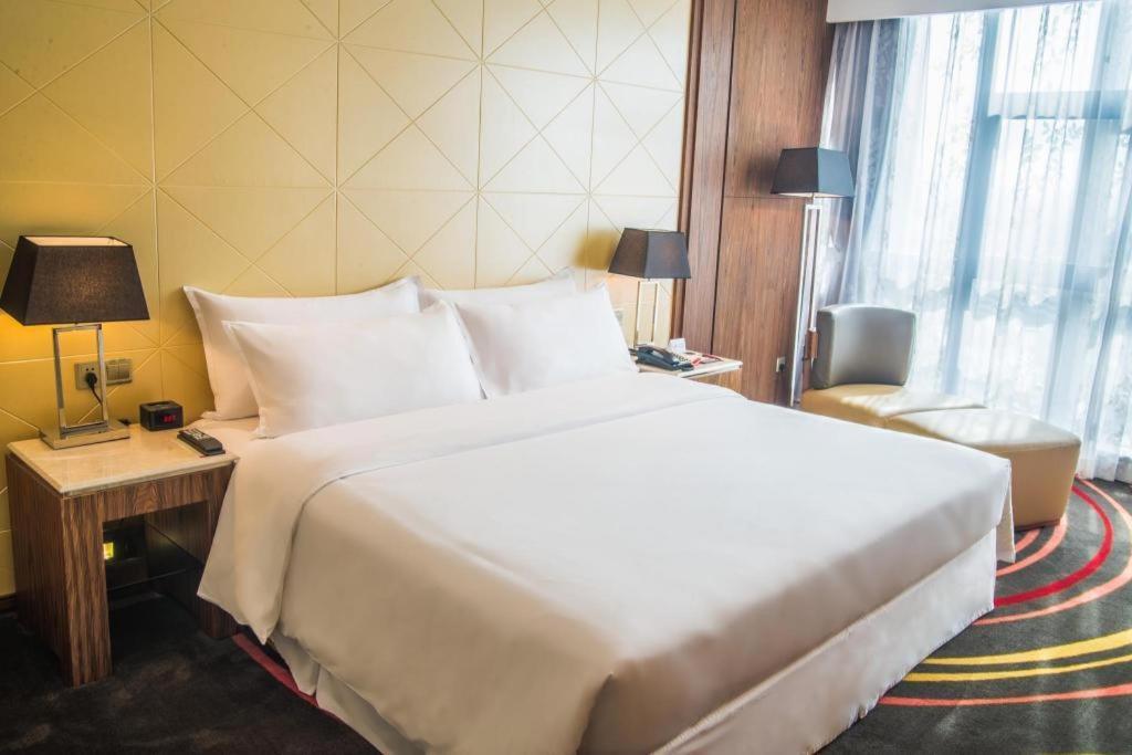 Ramada Plaza Huizhou East Hotel Eksteriør bilde
