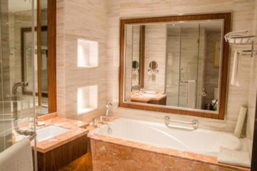 Ramada Plaza Huizhou East Hotel Eksteriør bilde